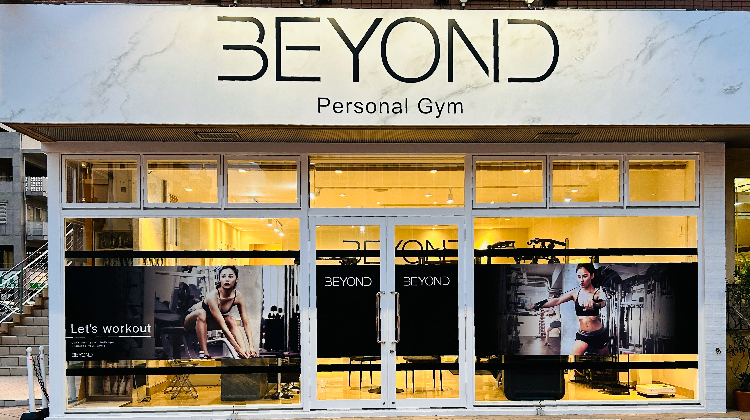 BEYOND沖縄那覇店(那覇市おもろまち4丁目)